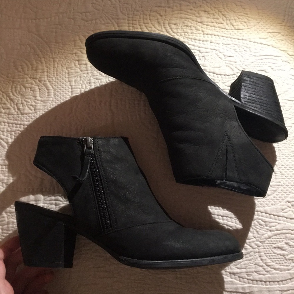 Franco Sarto open heeled booties🍂SALE🍂